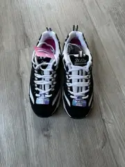 Skechers D'lites biggest Fan Women's Comfort Memory Foam Size 6.5
