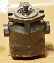 PARKER HANNIFIN HYDRAULIC PUMP PVP16X3784 OSHKOSH 3472641