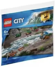 NEW LEGO CITY Become my City Hero 40302 Polybag
