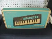 Novation Launchkey Mini 25 MK4 Keyboard Controller