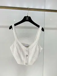 在飛比找Yahoo!奇摩拍賣優惠-Chanel 23P 鏤空logo 山茶花吊帶背心上衣 基本