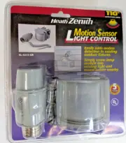 Heath Zenith SL-5212-GR - Motion Sensor Light 110 degree Detection Zone NEW