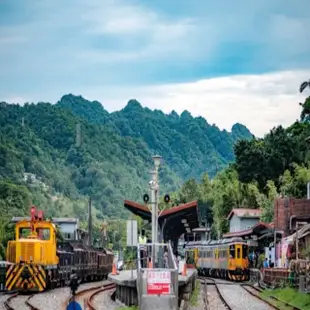 【吉航旅遊】海上龍珠基隆嶼登島十份瀑布基隆廟口天燈祈福五星台北遠東香格里拉二日