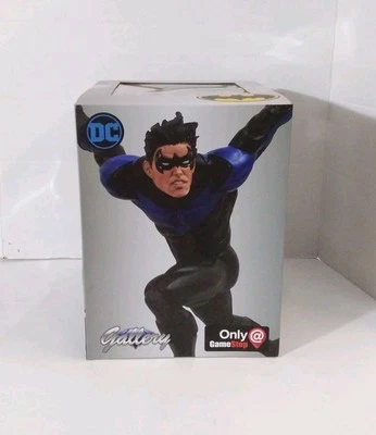 DC Gallery Nightwing Statue Diorama Gamestop Exclusive Diamond Select Comics New