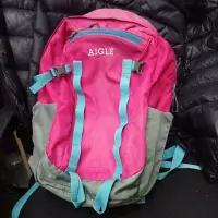 在飛比找蝦皮購物優惠-AIGLE. backpack 後背包 粉色 桃色 後背包 