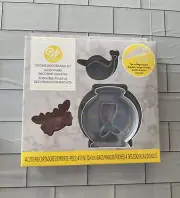 New Wilton Sea Life Cookie Kit, 4 Cookie Cutters, 4 Decorating Bags and 4 Tips.