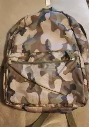 New Old Navy Camouflage Laptop Backpack Army Green One Size Recycled