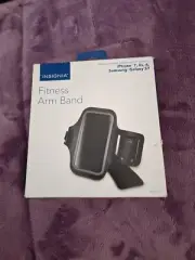 Insignia Fitness Armband for iPhone 7 Plus, 6S Plus Galaxy S8+ Up To 6.5” Screen