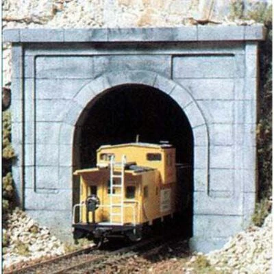 Woodland Scenics HO Single Concrete Portal