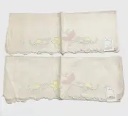 VINTAGE SET MADEIRA LINEN GUEST FINGERTIP TOWELS, FLORAL EMBROIDERY, NEW