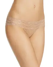b. tempt'd by Wacoal Lace Kiss Bikini