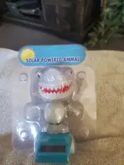 SOLAR POWERED DANCING SHARK~ DASHBOARD ORNAMENT~ 4 INCHES TALL~ GRAY
