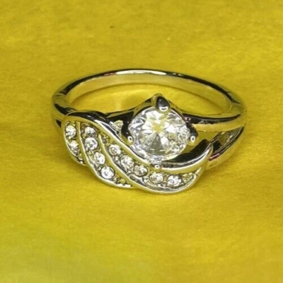 Angel Wings Artificial Diamond Zircon Fashion Ring Set in Silver Size 6 NEW