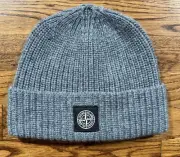 Stone Island N10B5 RWS GEELONG WOOL Beanie with Logo Patch Grey One Size NWT