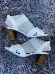 NIB Unisa Unparli Womens White Multi LL Ankle Strap Blocked Heels Size 10 M