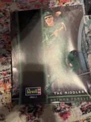 Revell The Riddler Batman Forever 1:6 scale 1996 sealed (dented box)