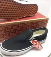 Vans Classic Slip On Black Skate Shoes Mens Size 8 Womens Sz 9.5