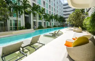 普吉市中心林恩The Base公寓The Base Downtown Condominium Phuket by Lyn