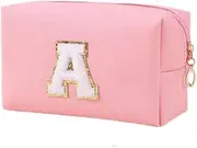 Personalized Presents for Girls, Initial Makeup Bag, Preppy Stuff for Teen Girls, Toiletry Bag Cosmetic Bag Makeup Pouch Birthday Presents for Daughter Preppy Stuff Bags for Teen (Pink, 23*11*2CM)