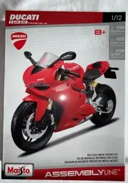 Maisto Ducati II99 Panigale 1:12 Scale Diecast Model Assembly Line Kit NEW