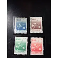 在飛比找蝦皮購物優惠-台灣郵票(不含活頁卡)-68年常102 /74年國花/100