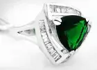 LAB CREATED EMERALD 6.70 Cts & WHITE SAPPHIRES RING Silver Plated-NWT-Size 5.5