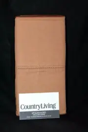 Country Living Two (2) Standard PillowCases 600 Thread Count Sateen-Coffee Bean