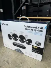 Swann 4K NVR 8 Channel 2TB HDD + 4 x 4K IP Thermal Spotlight Cameras New