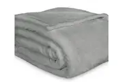 King Lucia Plush Blanket - Silver