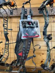 NEW NO BOX Trophyline Covert LITE Saddle M/L Saddle with Bridge Tethrd BRAND NEW