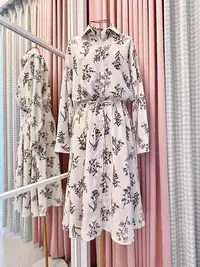 在飛比找Yahoo!奇摩拍賣優惠-韓時尚花漾襯衫式抽繩洋裝