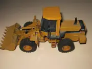 KOMATSU WA350 WHEEL LOADER 1:50 scale model, salesmans sample, Shinsei Japan