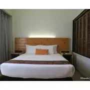 Cuarto Hotels Cebu
