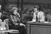 Actress Evelyn Keyes with guest host Jay Leno on June 11 1991 Old TV Photo 1