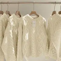 在飛比找ETMall東森購物網優惠-復古米白色寬松顯瘦針織麻花毛衣
