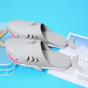 Gray Slippers Cute Shark Slides Summer Home Non-slip Couples Outdoor Beach