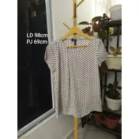 在飛比找蝦皮購物優惠-襯衫 MANGO 女裝襯衫 MOTIF PRELOVED