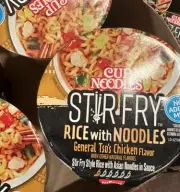 Nissin Cup Noodles Stir Fry Rice Noodles Japanese General Tso’s Chicken 4 Cups