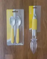 Yellow Kitchen Grapefruit Spoons / Citrus Reamer New