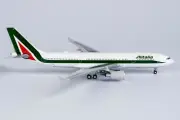 1:400 NG Model Air Transat AIRBUS A330-200 Passenger Airplane Diecast Model