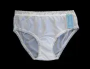 DIXIE BELLE 100% Nylon Snow White Hipster Brief Size 6/Medium