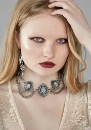 Melancholy Maiden Cameo Choker
