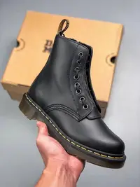 在飛比找Yahoo!奇摩拍賣優惠-Dr.martens 馬丁大夫馬丁靴1460 Pascal 