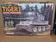 Dragon 1/35 6252 WWII German Tiger I Initial Production Leningrad 1943 Model Kit