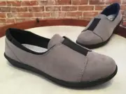 Clarks Cloud Steppers Grey Ayla Band Slip on Comfort Shoes 6 W NEW