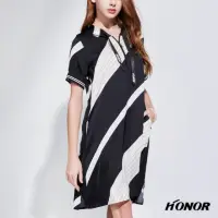 在飛比找momo購物網優惠-【HONOR 山形屋】連帽拉鍊雙口袋袖口鬆緊洋裝