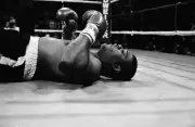 James Tillis Is Knocked Out By Tommy Morrison Old Boxing Photo