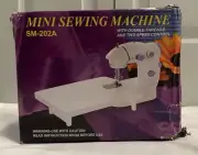 Mini Double Thread Two-Speed Sewing Machine SM-202A NEW