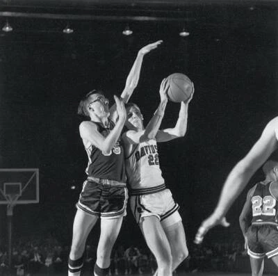 NCAA Playoffs Syracuse Jim Boeheim in action playing defense vs Da- Old Photo