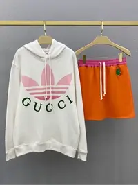 在飛比找Yahoo!奇摩拍賣優惠-Gucci Adidas聯名連帽長袖T恤 上衣 短裙，漂亮印